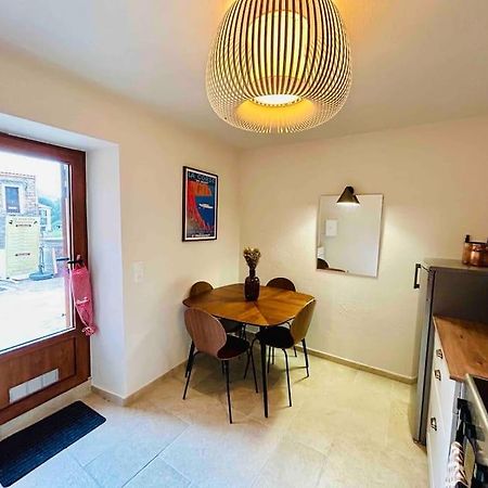 Charmant Petit Appartement Place De L Eglise Piana  Extérieur photo