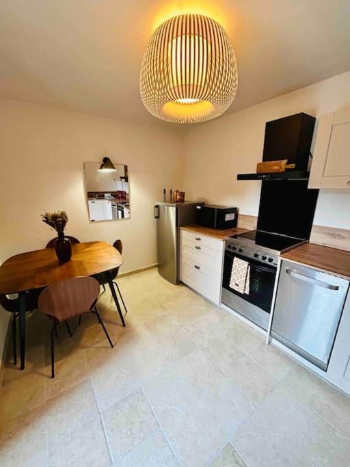 Charmant Petit Appartement Place De L Eglise Piana  Extérieur photo